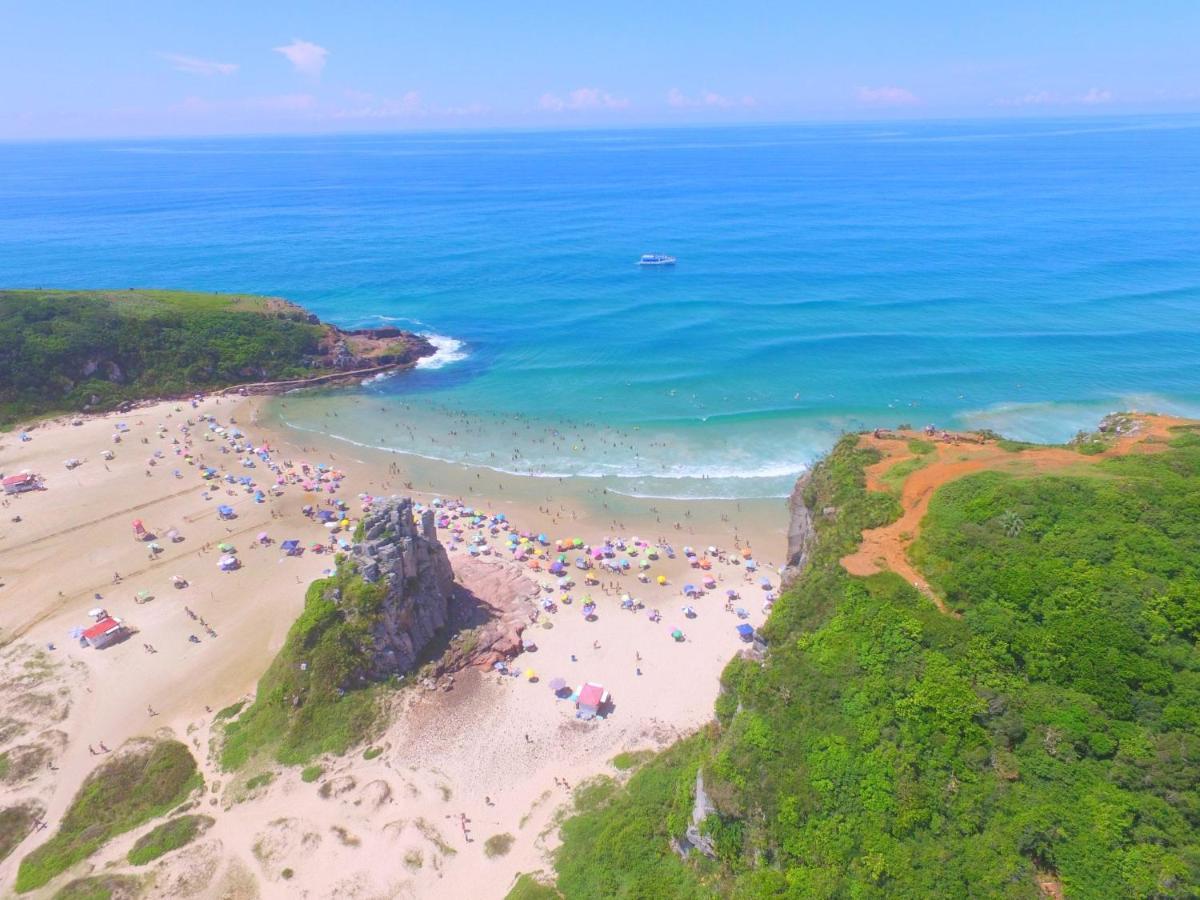 Villa Casa De 2 Quartos Com 2 Ares-Condicionados Em Torres-Rs - Na Mais Bela Praia Gaucha - Cozinha - Banheiro - Tv Smart 32 E Wi-Fi - Estacionamento - Anfitria Superhost No Bnb Exterior foto