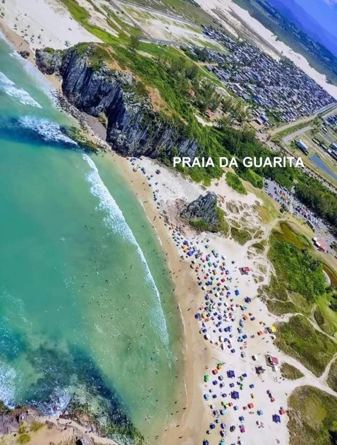 Villa Casa De 2 Quartos Com 2 Ares-Condicionados Em Torres-Rs - Na Mais Bela Praia Gaucha - Cozinha - Banheiro - Tv Smart 32 E Wi-Fi - Estacionamento - Anfitria Superhost No Bnb Exterior foto