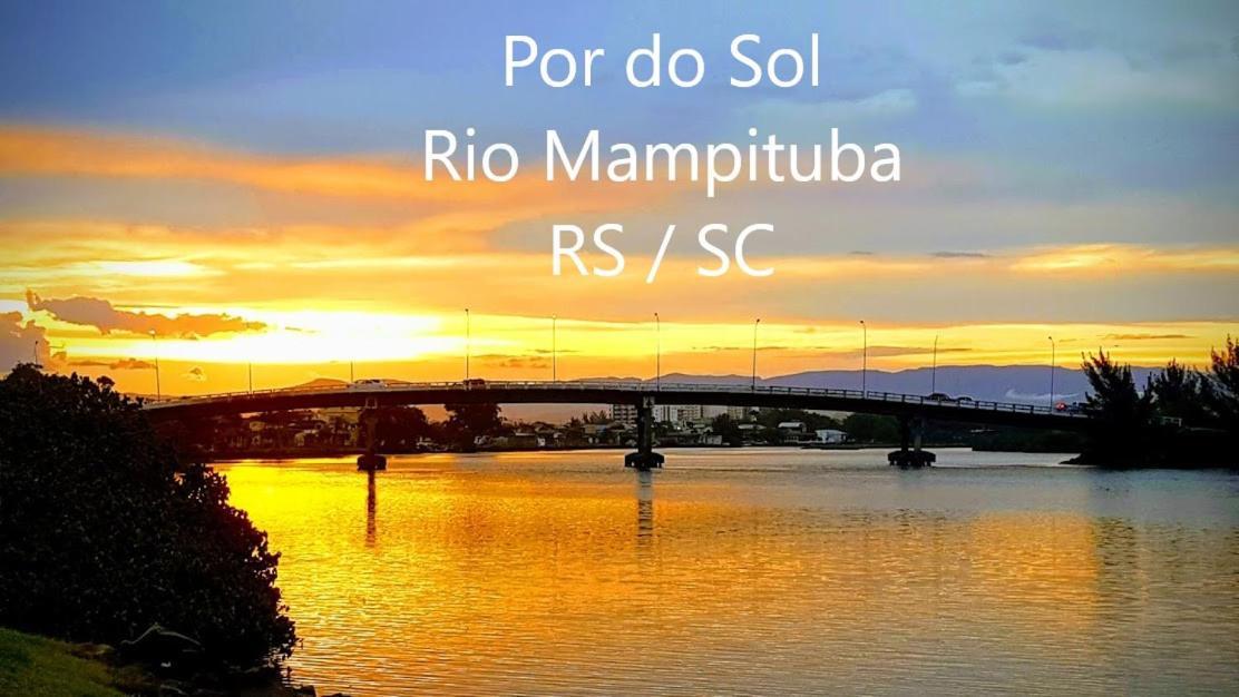 Villa Casa De 2 Quartos Com 2 Ares-Condicionados Em Torres-Rs - Na Mais Bela Praia Gaucha - Cozinha - Banheiro - Tv Smart 32 E Wi-Fi - Estacionamento - Anfitria Superhost No Bnb Exterior foto