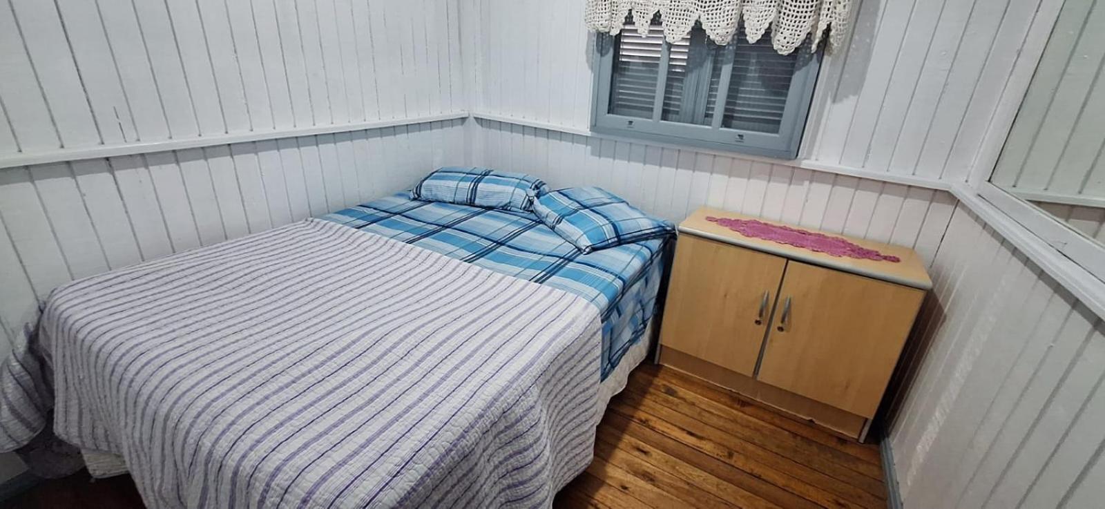 Villa Casa De 2 Quartos Com 2 Ares-Condicionados Em Torres-Rs - Na Mais Bela Praia Gaucha - Cozinha - Banheiro - Tv Smart 32 E Wi-Fi - Estacionamento - Anfitria Superhost No Bnb Exterior foto