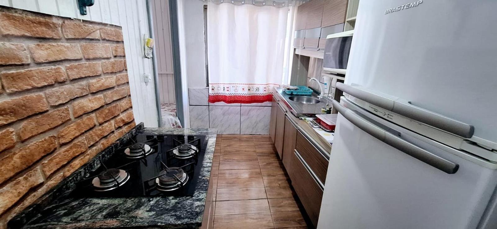 Villa Casa De 2 Quartos Com 2 Ares-Condicionados Em Torres-Rs - Na Mais Bela Praia Gaucha - Cozinha - Banheiro - Tv Smart 32 E Wi-Fi - Estacionamento - Anfitria Superhost No Bnb Exterior foto