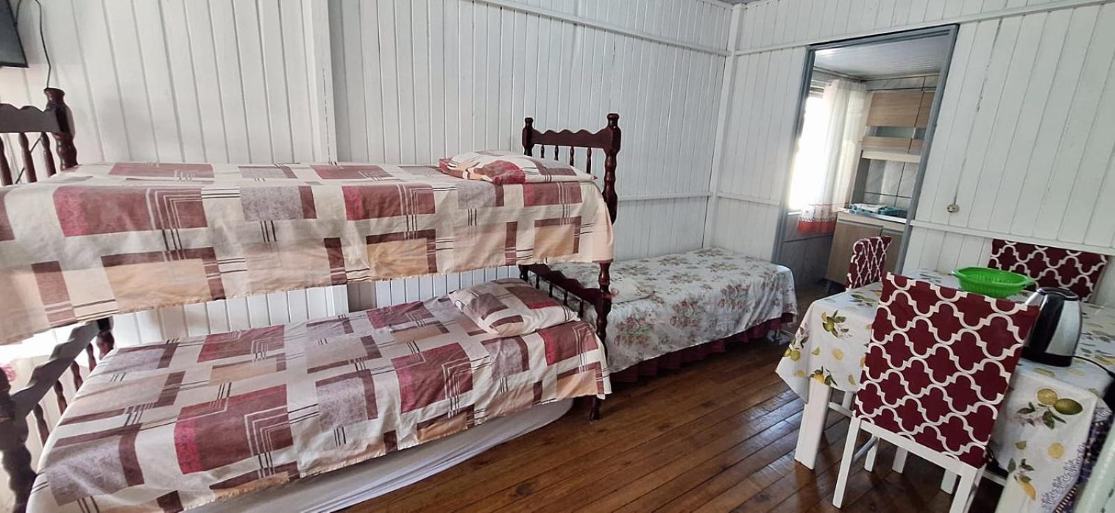 Villa Casa De 2 Quartos Com 2 Ares-Condicionados Em Torres-Rs - Na Mais Bela Praia Gaucha - Cozinha - Banheiro - Tv Smart 32 E Wi-Fi - Estacionamento - Anfitria Superhost No Bnb Exterior foto